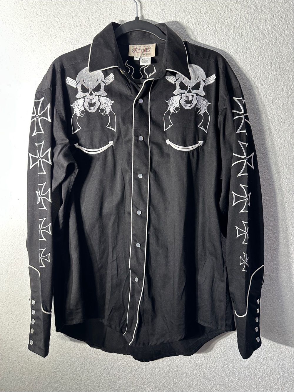 Rockmount Ranch Wear Skull & Guns Embroidered Western Shirt